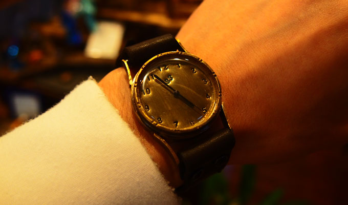 刻印の手作り腕時計