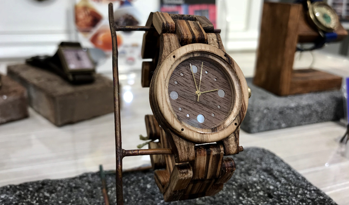 木製腕時計